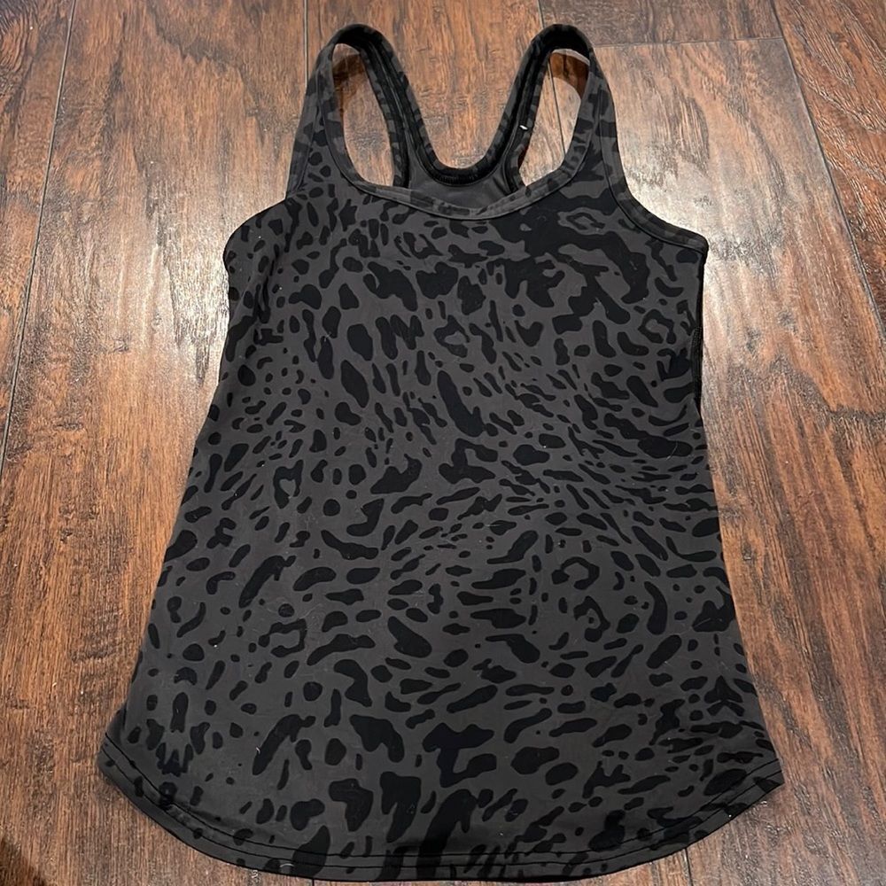 Animal Print Lululemon Tank Top size 4 in GUC running tank top grey and black